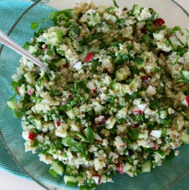 Pestr alt s quinoa a jamennmi krpami